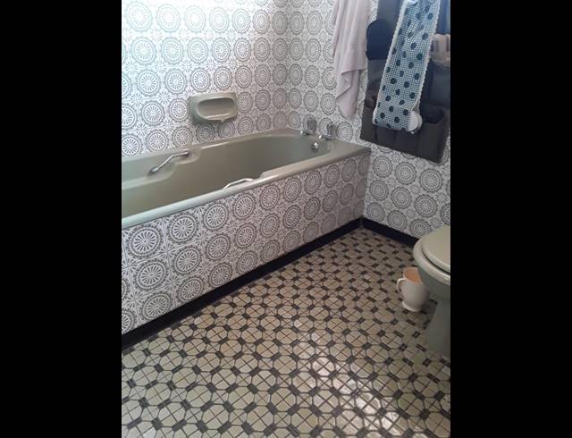 3 BEDROOM HOUSE FOR SALE IN LENNOXTON